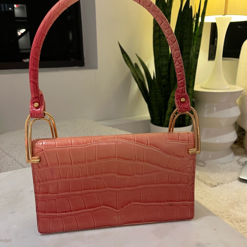 Apede Mod pink croc embossed shoulder bag with gold hardware